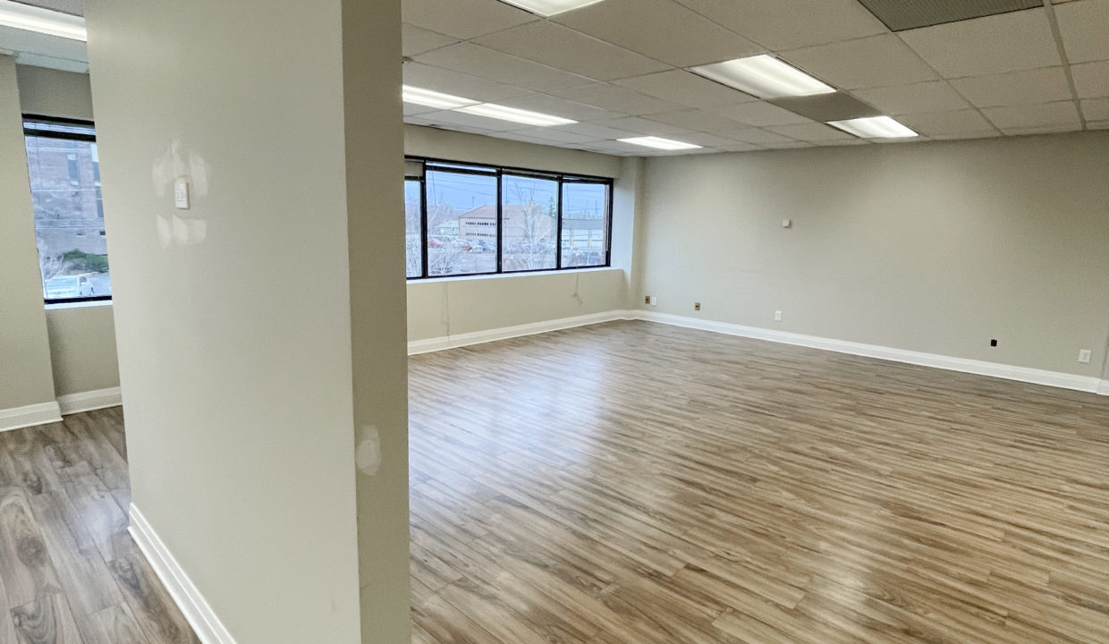 210331 unit 216 interior 2