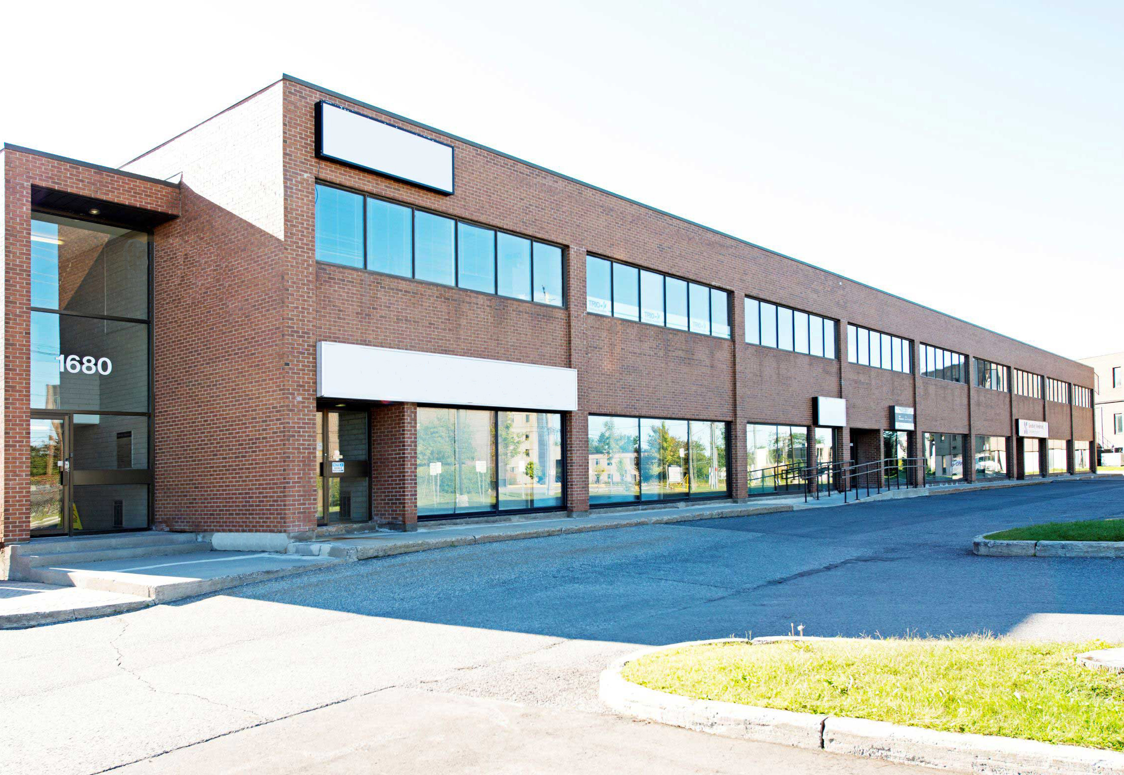 1680 Woodward Drive, Unit 211