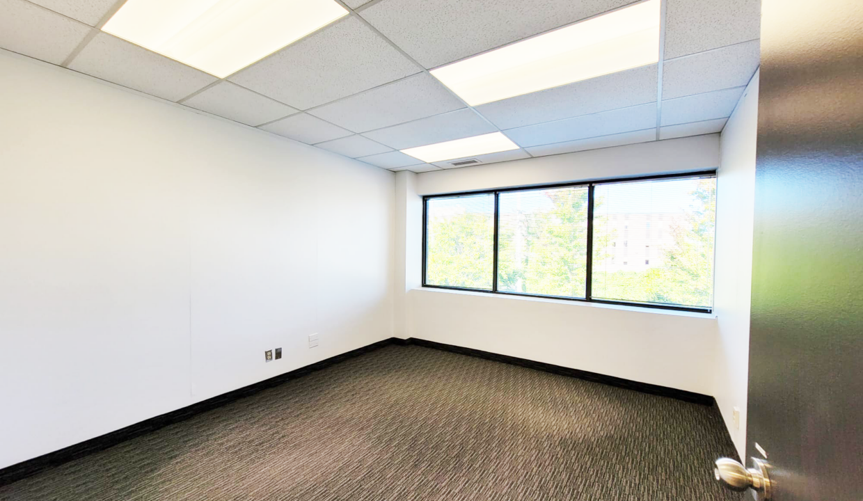 251203 Unit 208 Office 2