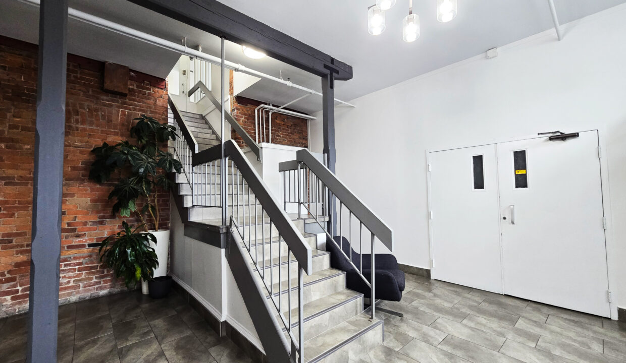 251117-Office-Space-For-Lease