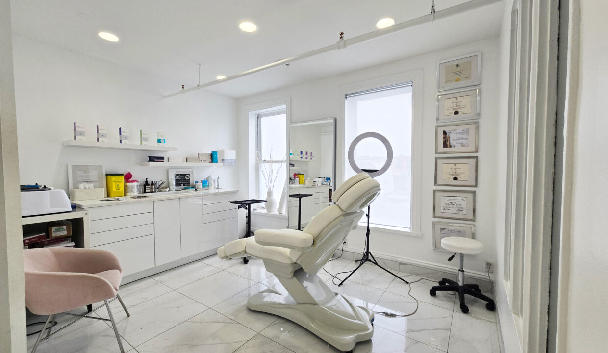 251117-Office-Space-For-Lease-2