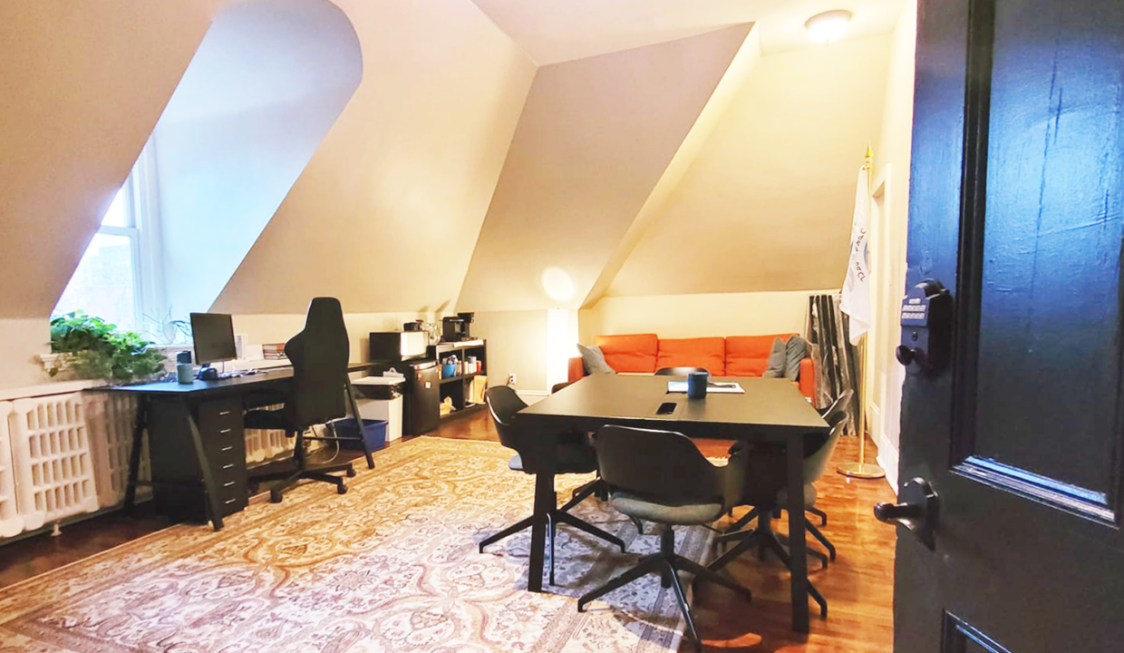 251121 Unit 303 Office 1